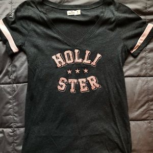 Hollister V Neck